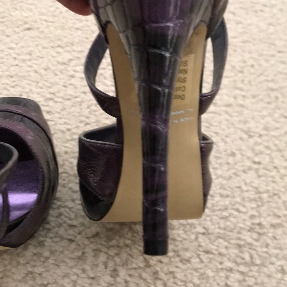 Shoes - Picture 4 of 4
